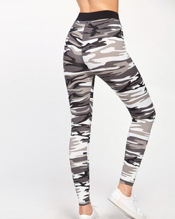 Contrast Waist Camo Leggings